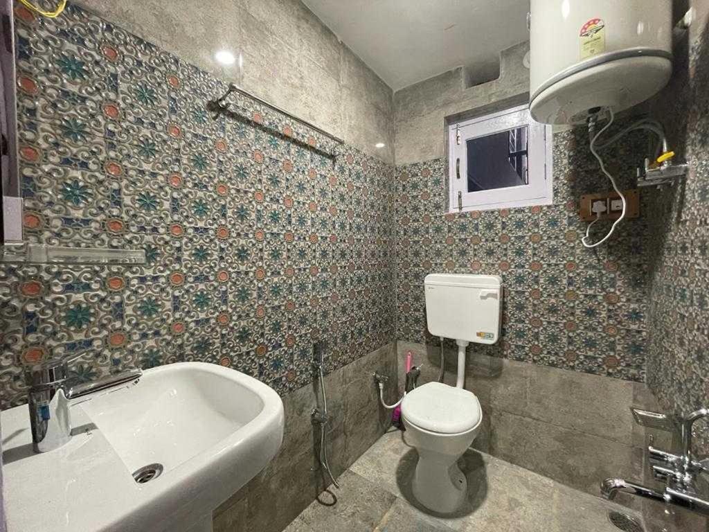 Hotel O Desire Guest House Srīnagar Екстериор снимка