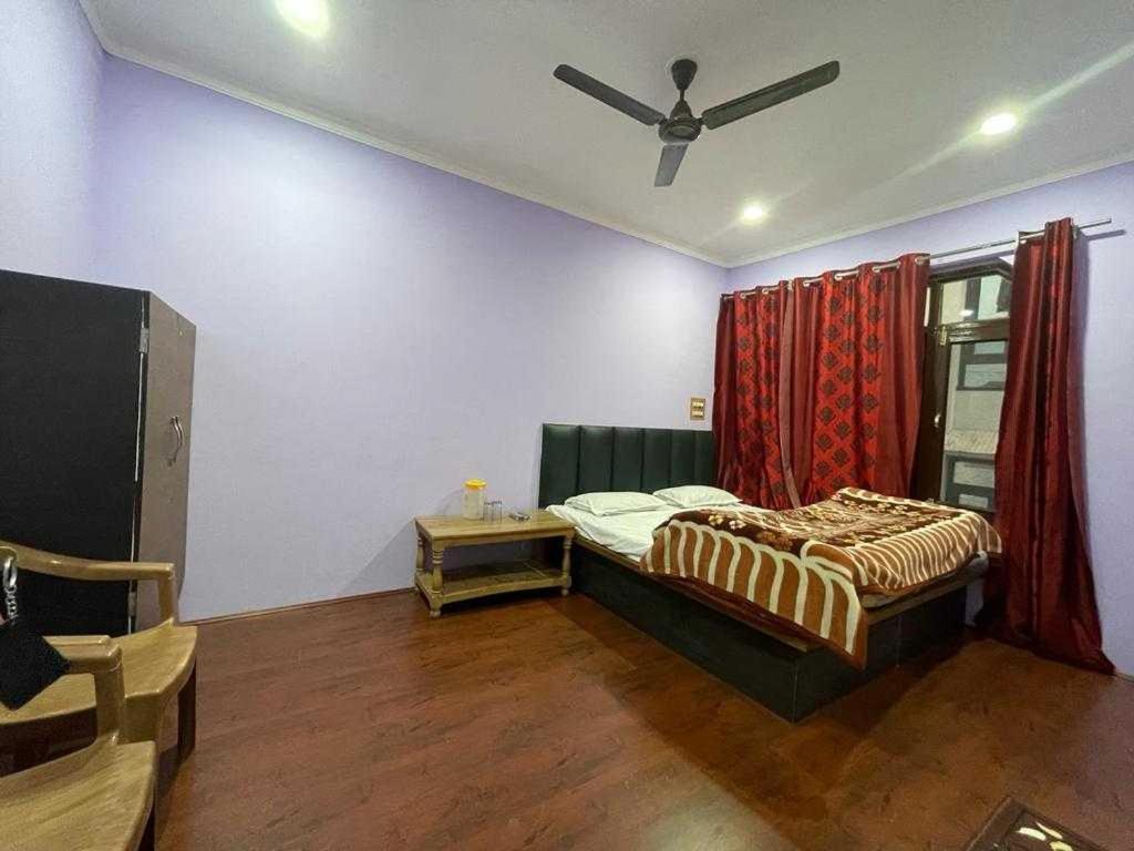 Hotel O Desire Guest House Srīnagar Екстериор снимка