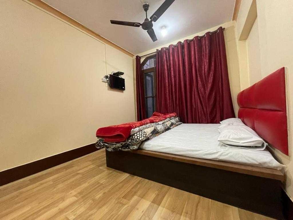 Hotel O Desire Guest House Srīnagar Екстериор снимка